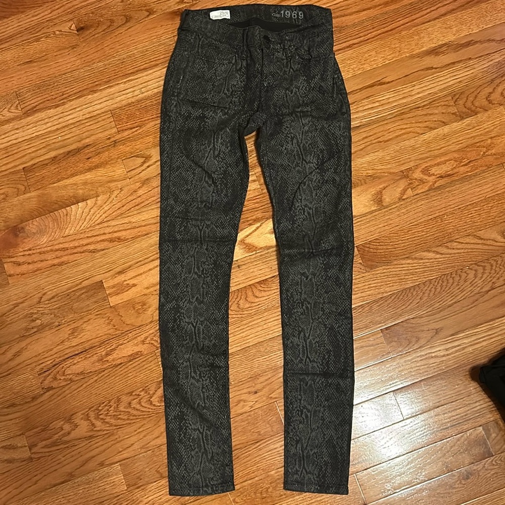 Animal print black skinny jeans